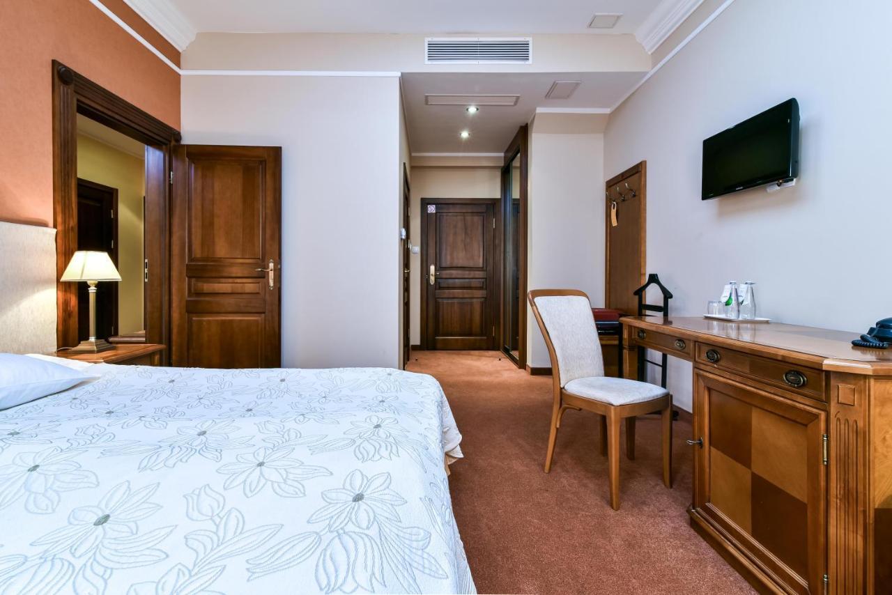 Hotel Spa Wieniawa Rekowo  Ngoại thất bức ảnh