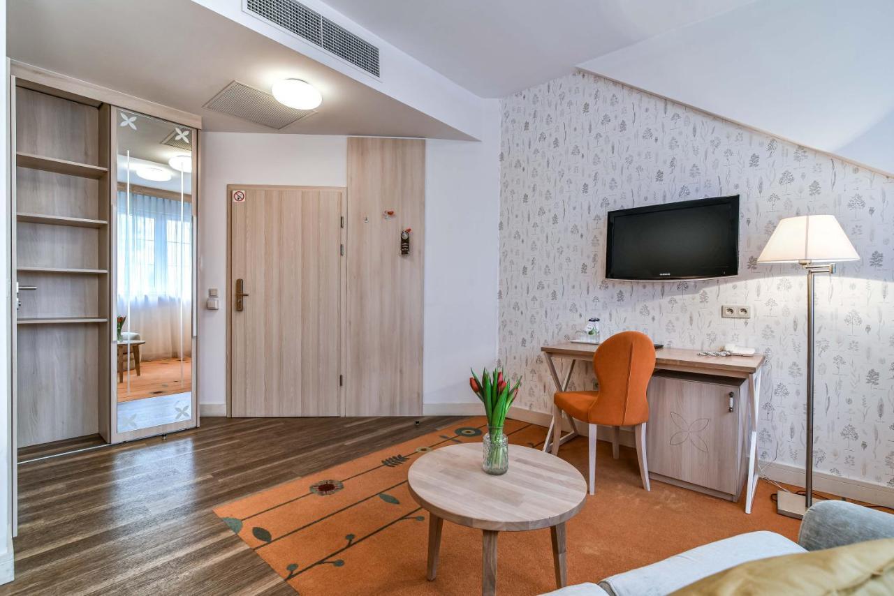 Hotel Spa Wieniawa Rekowo  Ngoại thất bức ảnh