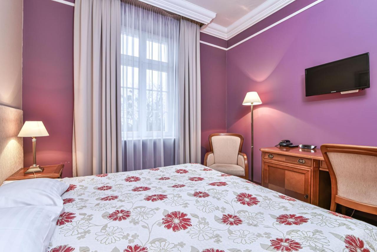Hotel Spa Wieniawa Rekowo  Ngoại thất bức ảnh